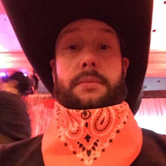 Meet your Posher, Scott - Picture 1 of 1